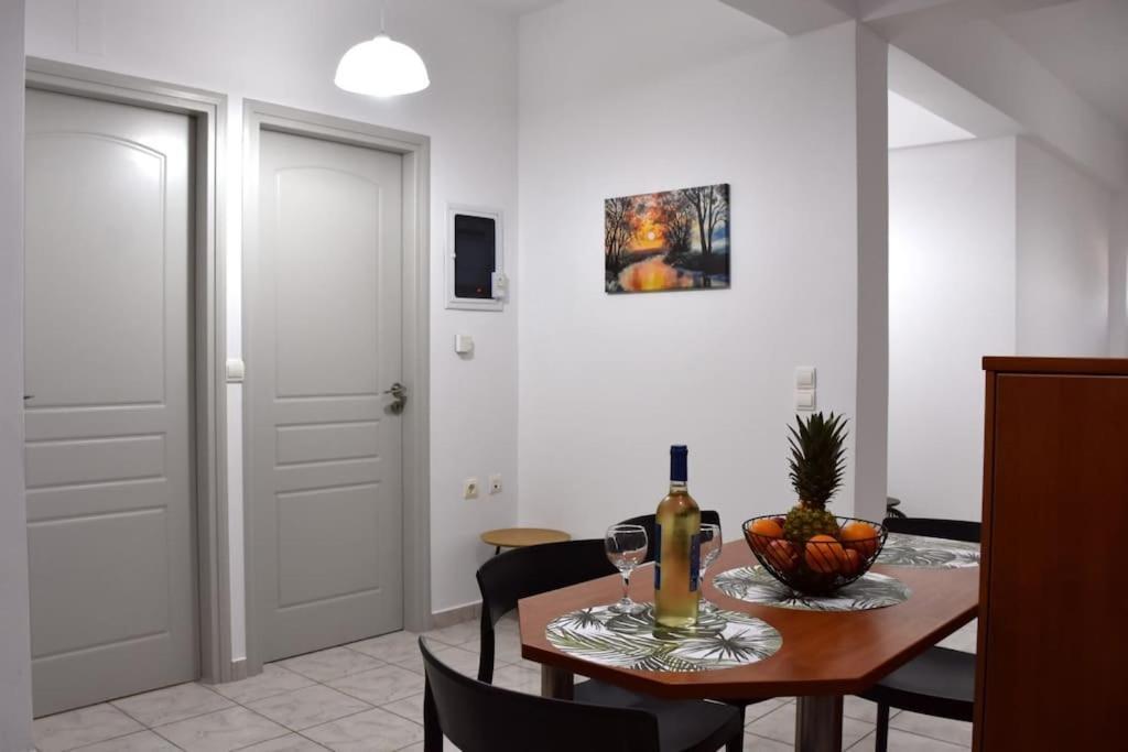Iakovos Apartments Chorafakia Luaran gambar