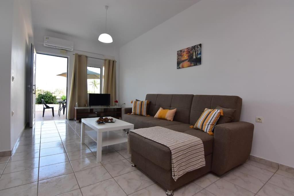 Iakovos Apartments Chorafakia Luaran gambar